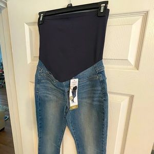 Maternity Levi’s  jeans